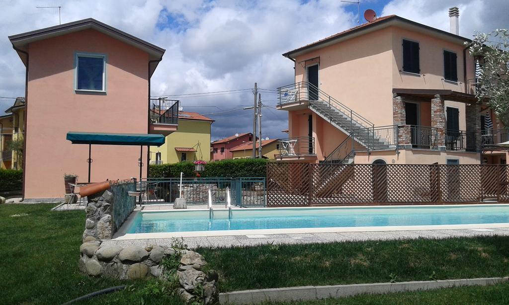 La Fonda Casa Vacanze-Appartamenti Con Piscina Санто-Стефано-ді-Маґра Екстер'єр фото